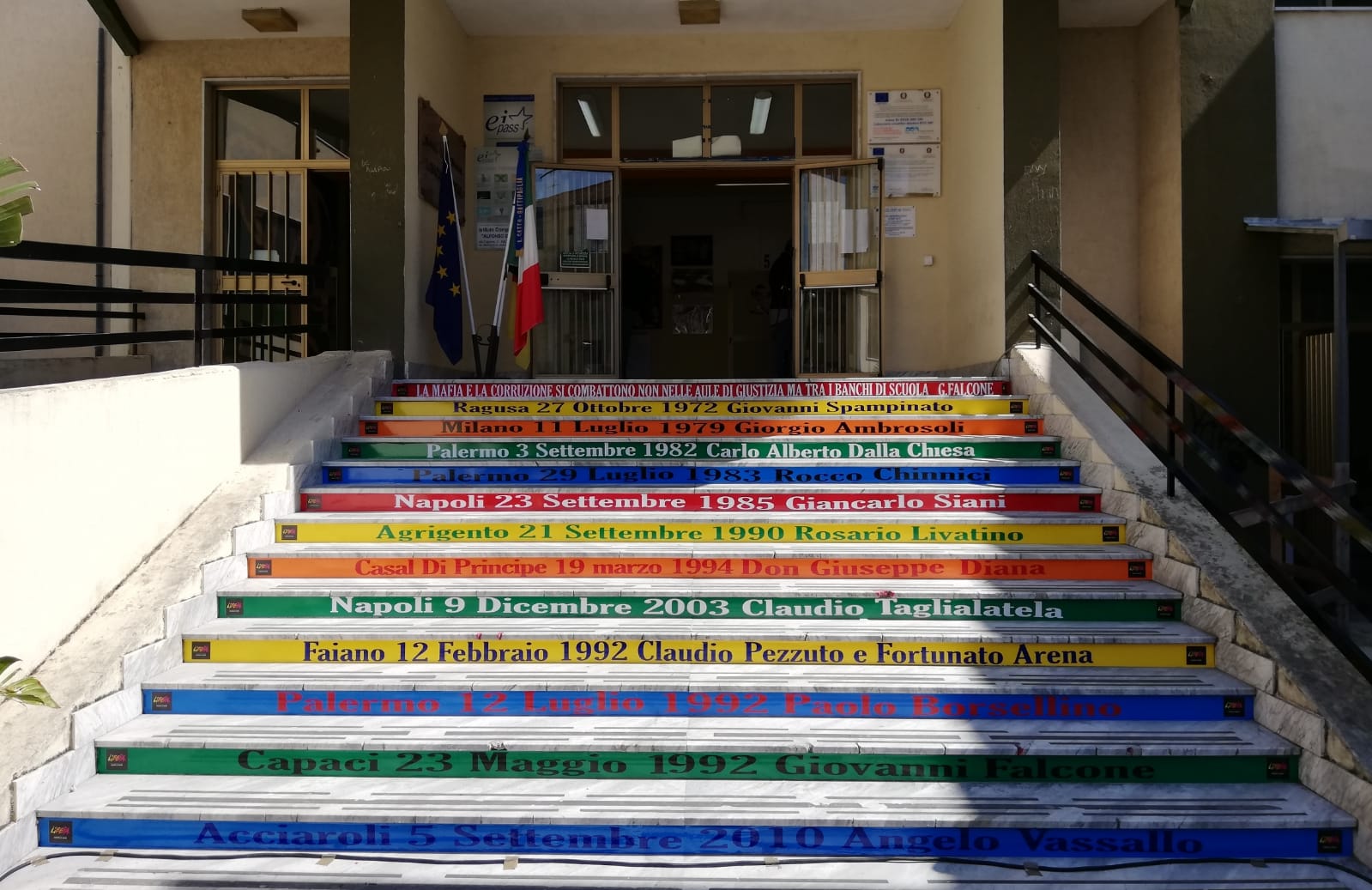 La Scuola Contro Le Mafie: Inaugurata La Scala Della Legalità