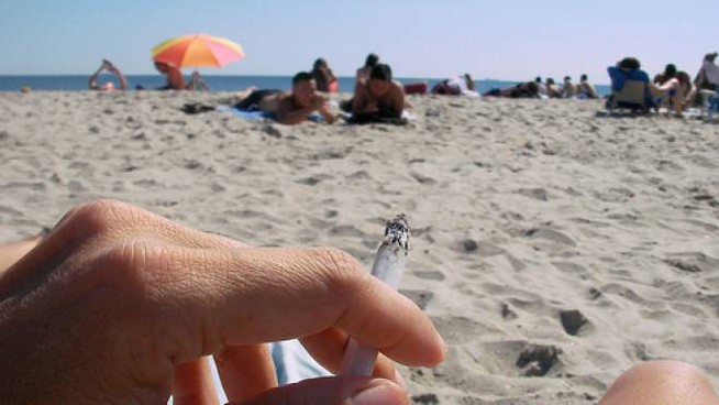 A Mare Senza Sigarette: Multe Per Chi Fuma In Spiaggia