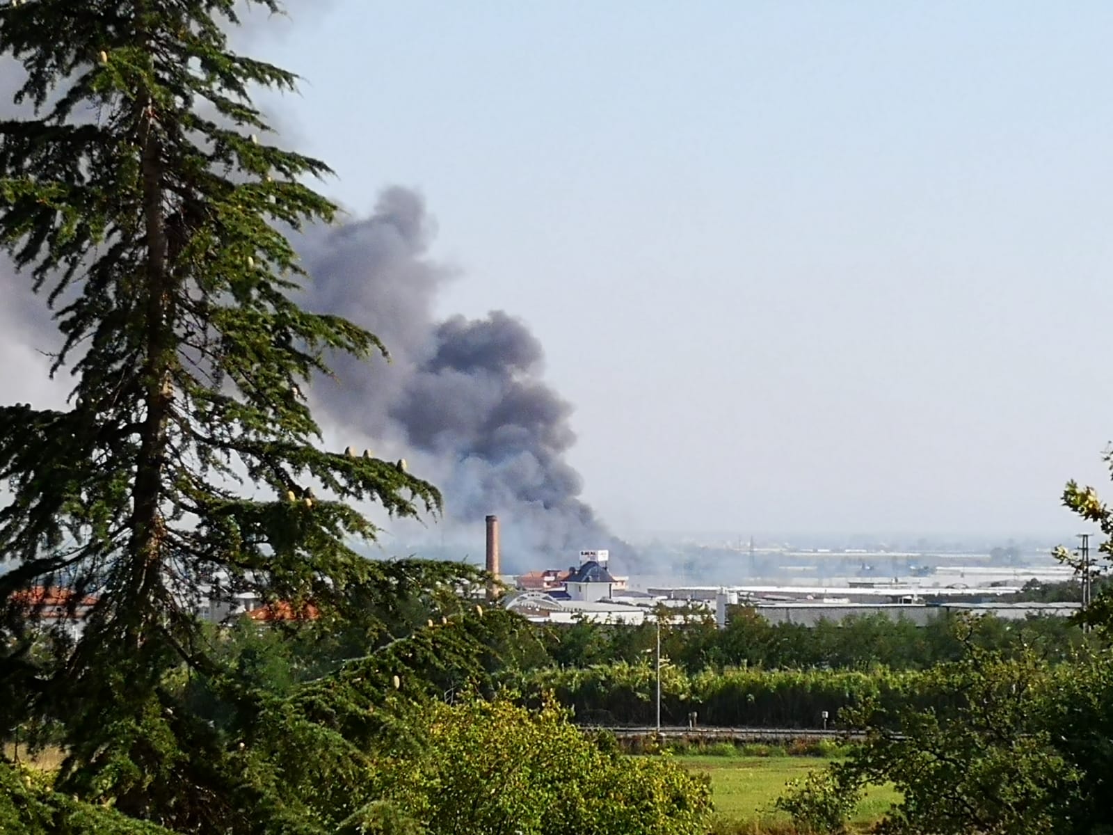 Incendio Rifiuti A Battipaglia, Capasso (CS): “Non è Possibile Che Il Nostro Territorio Continui Ad Essere Distrutto Da Criminali.”