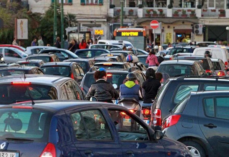 Viabilità A Salerno: Divieto Di Circolazione Per Superamento Livelli Di Biossido Di Azoto