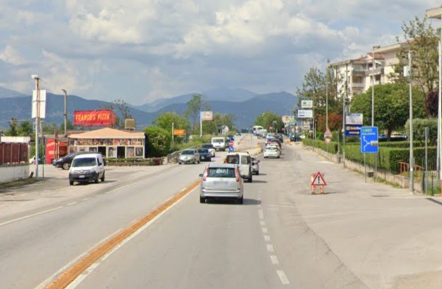 Sicurezza Stradale A Battipaglia: Ripristino Urgente Del Guard Rail Lungo La SS. 18