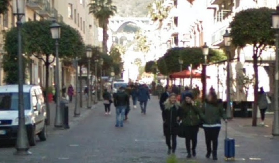Restyling Urbano A Salerno: Al Via I Lavori In Corso Vittorio Emanuele II, Tra Promesse E Disagi